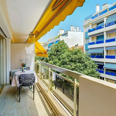 Apartament Elysee Foch Front De